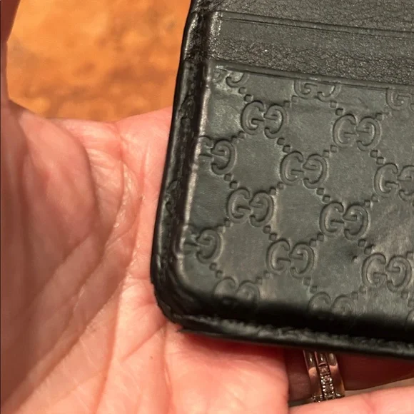 Gucci Embossed Black Leather Card Holder - Picture 12 of 12